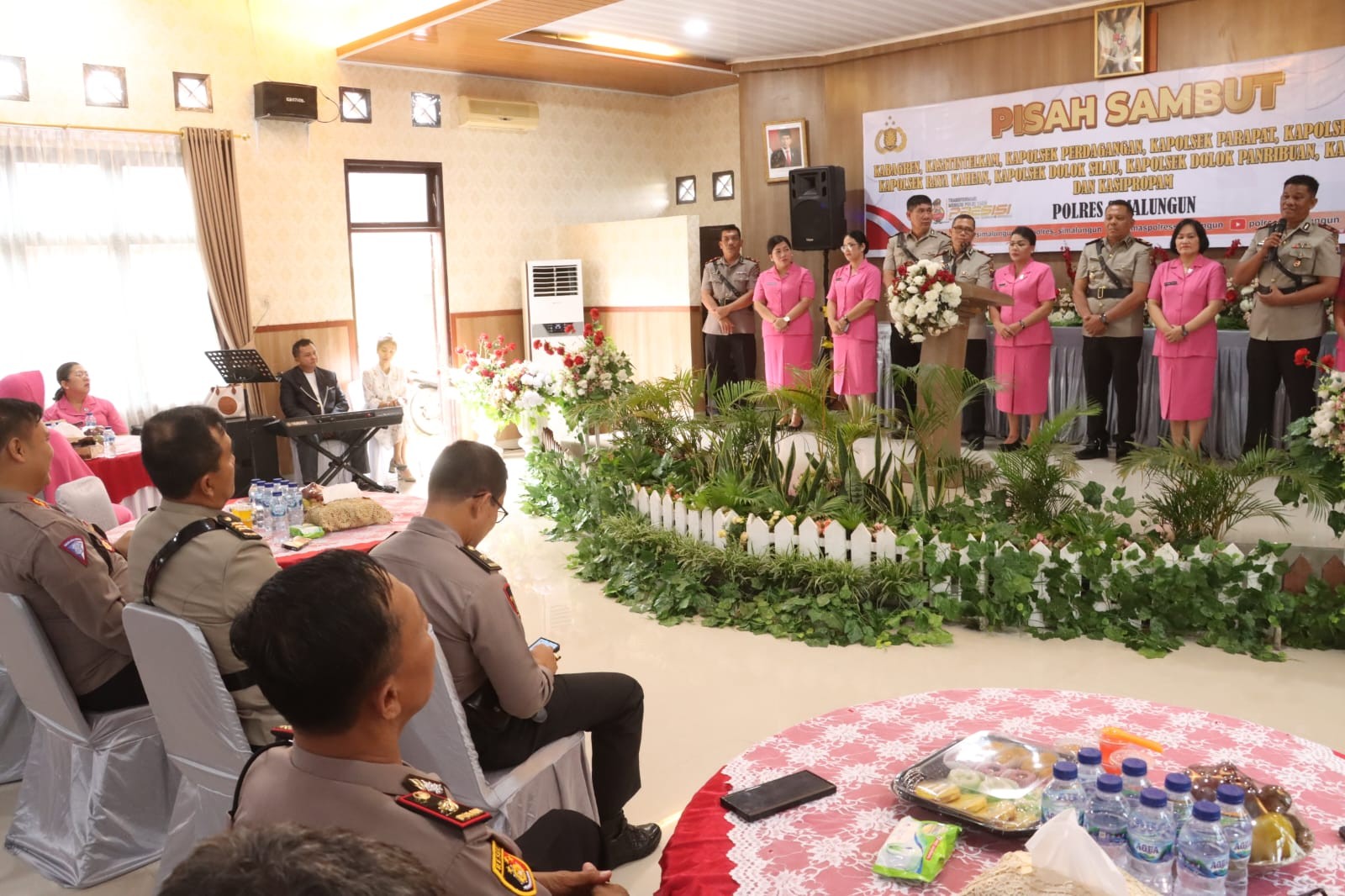 Pisah Sambut Pejabat Polres Simalungun Berlangsung Khidmat di Aula Andar Siahaan