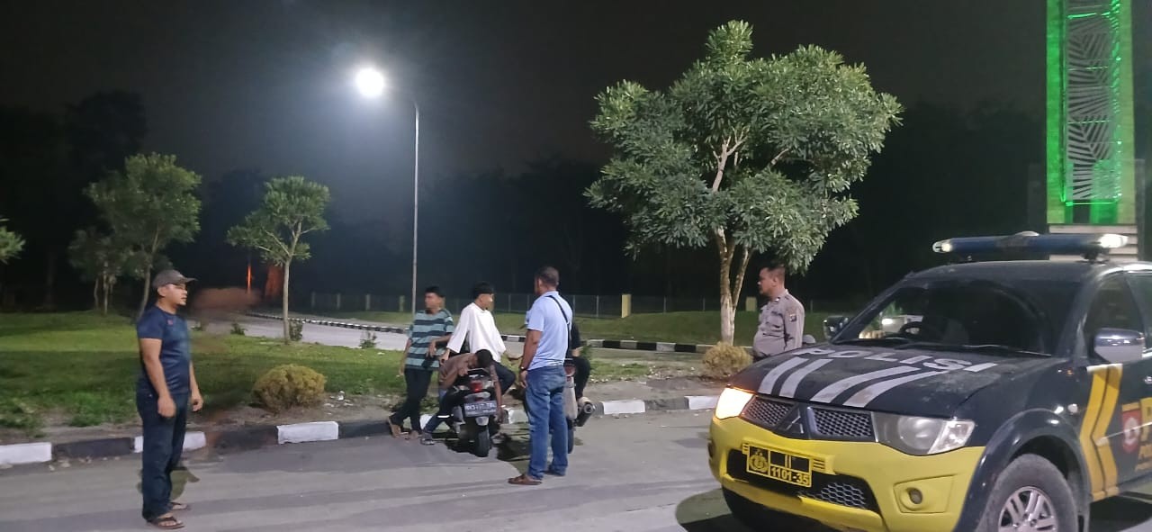 Polsek Perdagangan Gelar Blue Light Patrol untuk Jaga Keamanan Malam Hari