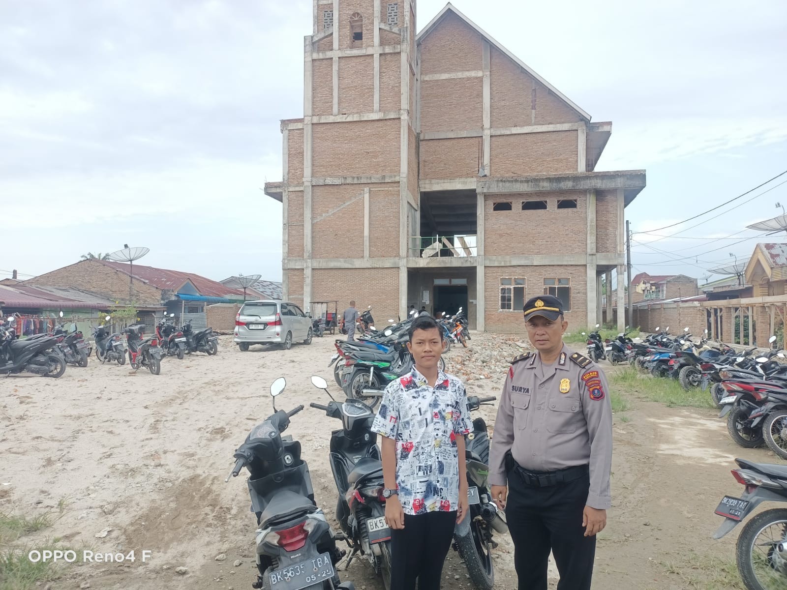 Polsek Bangun Amankan Ibadah Minggu di Gereja Katolik Stasi Santa Maria