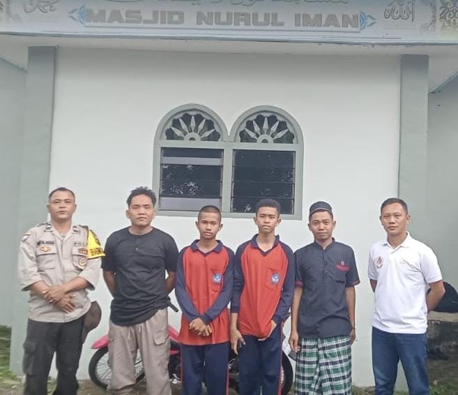 Polsek Raya Kahean Laksanakan Pengamanan Shalat Jumat di Masjid Nurul Iman, Nagori Bangun Raya