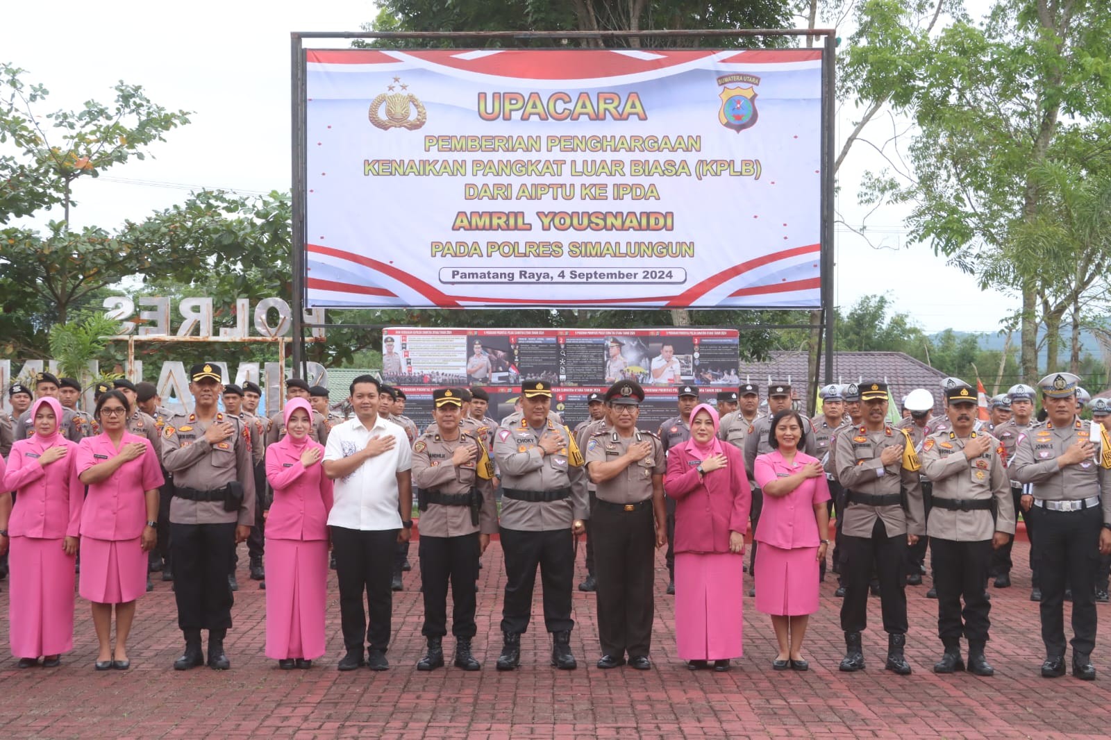 Kapolres Simalungun Pimpin Upacara Penghargaan Kenaikan Pangkat Luar Biasa Personel Polres Simalungu