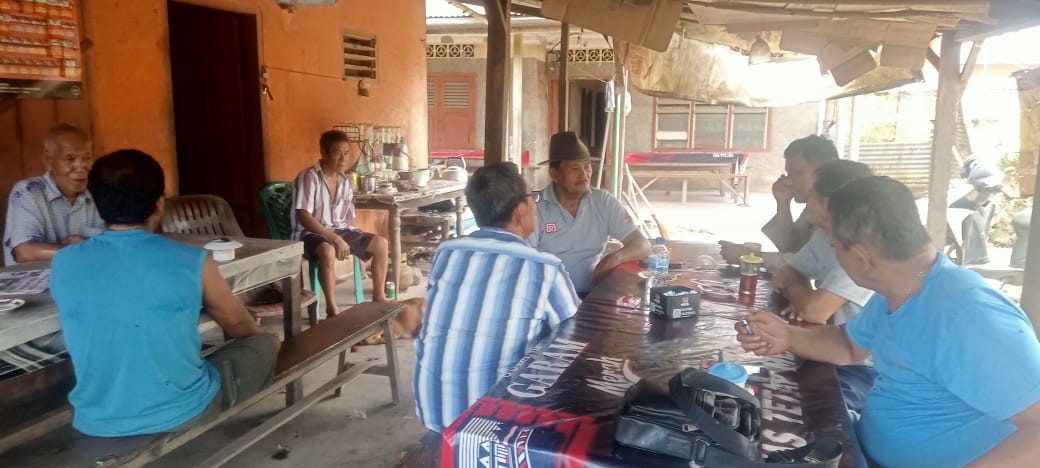 Polsek Perdagangan Gelar Patroli Dialogis di Warung Kopi untuk Jaga Keamanan Menjelang Pemilu 2024