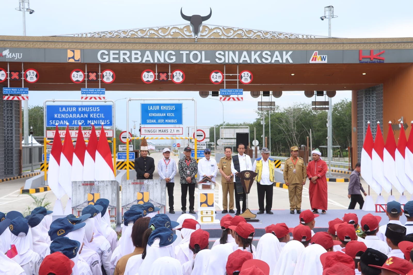 Presiden Jokowi Resmikan Dua Ruas Tol di Sumatera Utara, Percepat Akses Medan-Simalungun Jadi 1,5 Ja