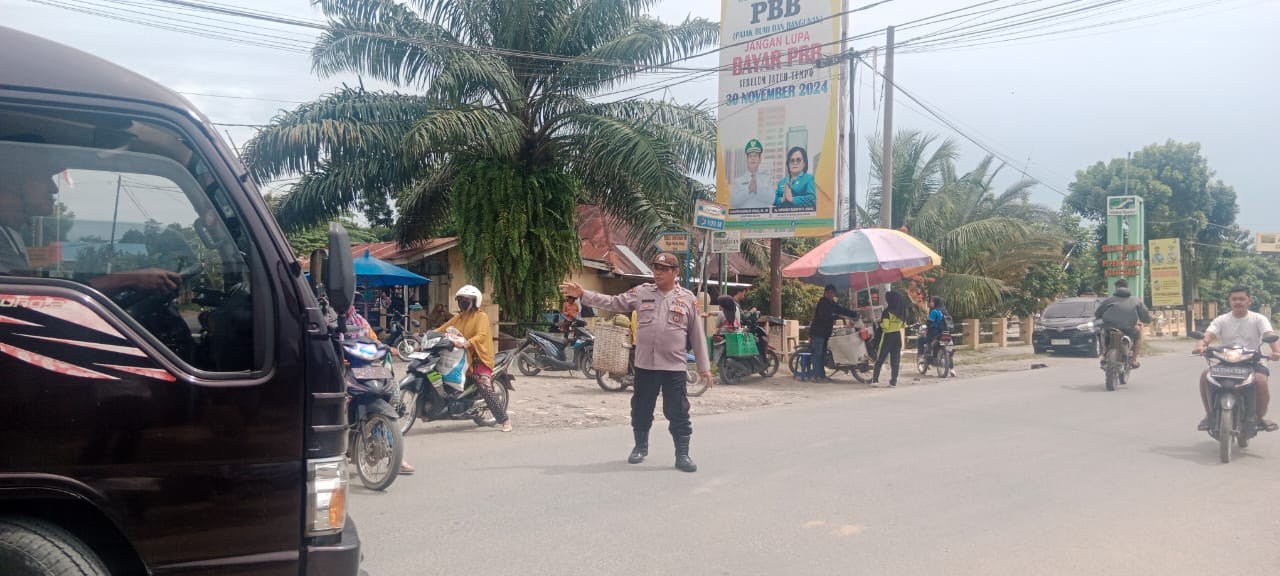 Polsek Serbalawan Gelar Patroli dan Pengamanan Akhir Pekan, Pastikan Situasi Aman dan Lancar di Wila