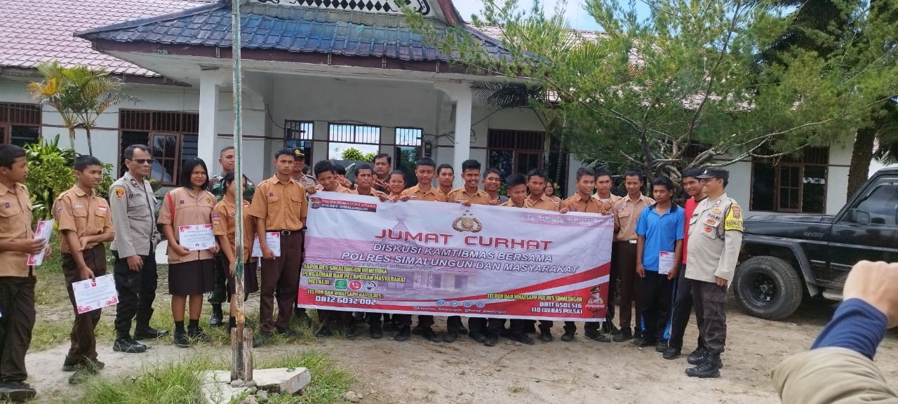 Polsek Saribudolok Laksanakan Kegiatan Jumat Curhat di SMK Negeri 1, Sampaikan Pesan Penting Jelang 