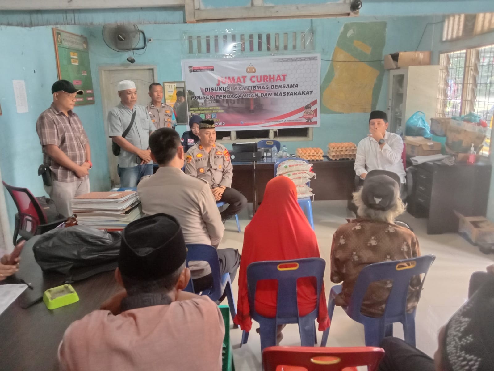 Kapolsek Perdagangan Gelar Kegiatan Jumat Curhat, Sampaikan Pesan Kamtibmas