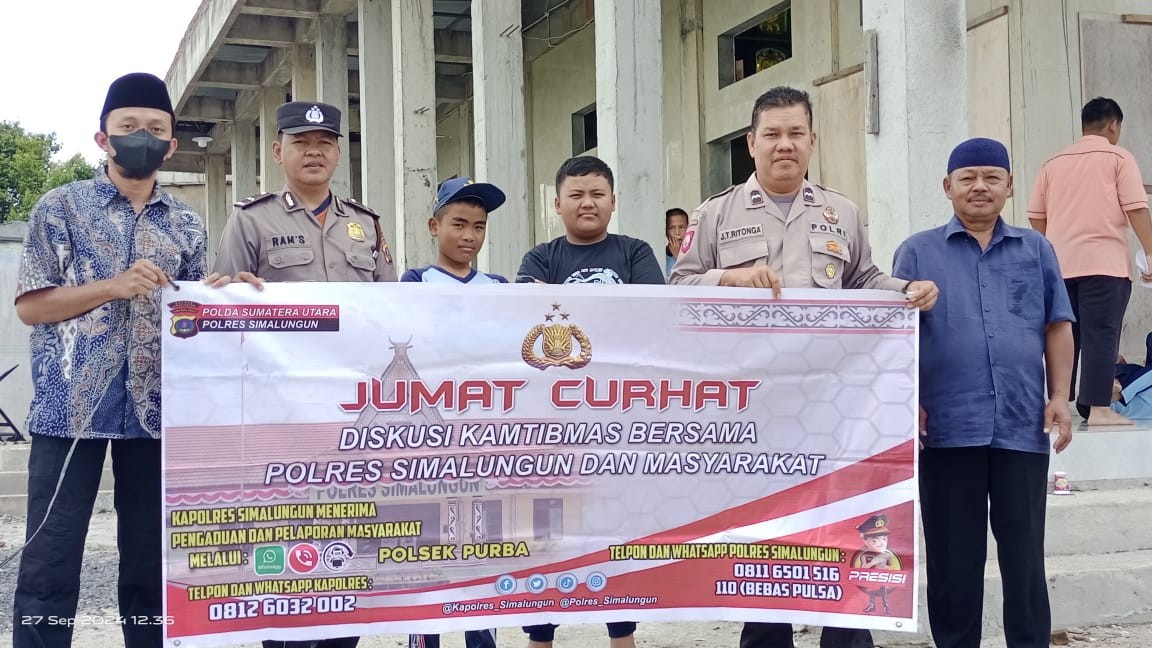 Polsek Purba Amankan Sholat Jumat di Masjid Wahyu,  Jamin Keamanan dan Ketentraman Umat Muslim