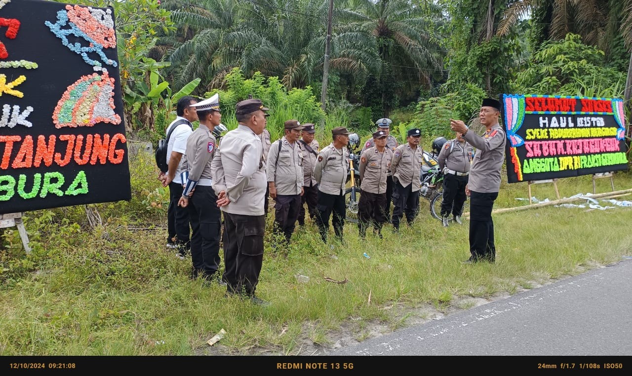 Polsek Tanah Jawa Gelar Pengamanan Maksimal dalam Peringatan HAUL ke-15 Tuan Guru Batak