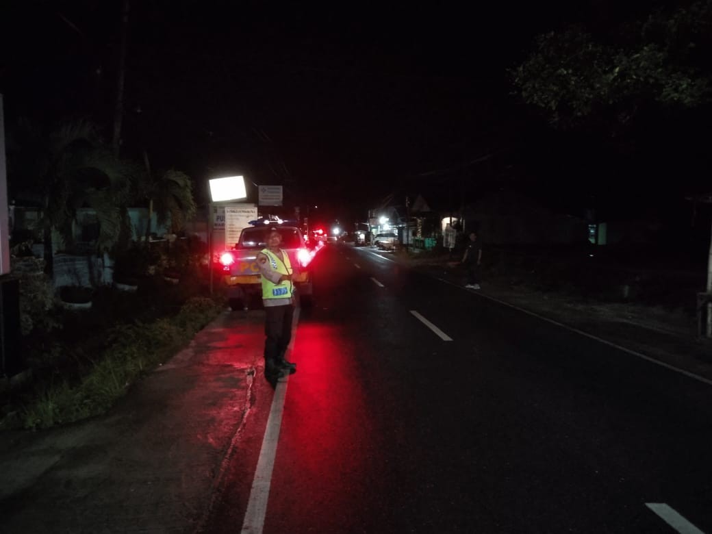 Polsek Tanah Jawa Gelar Patroli Blue Light Antisipasi Balap Liar dan Gangguan Kamtibmas