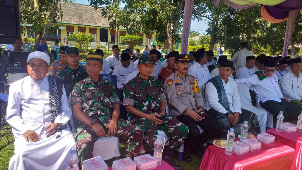 Kapolsek Perdagangan Hadiri Upacara Hari Santri Nasional di Kabupaten Simalungun, Jalin Silaturahmi 