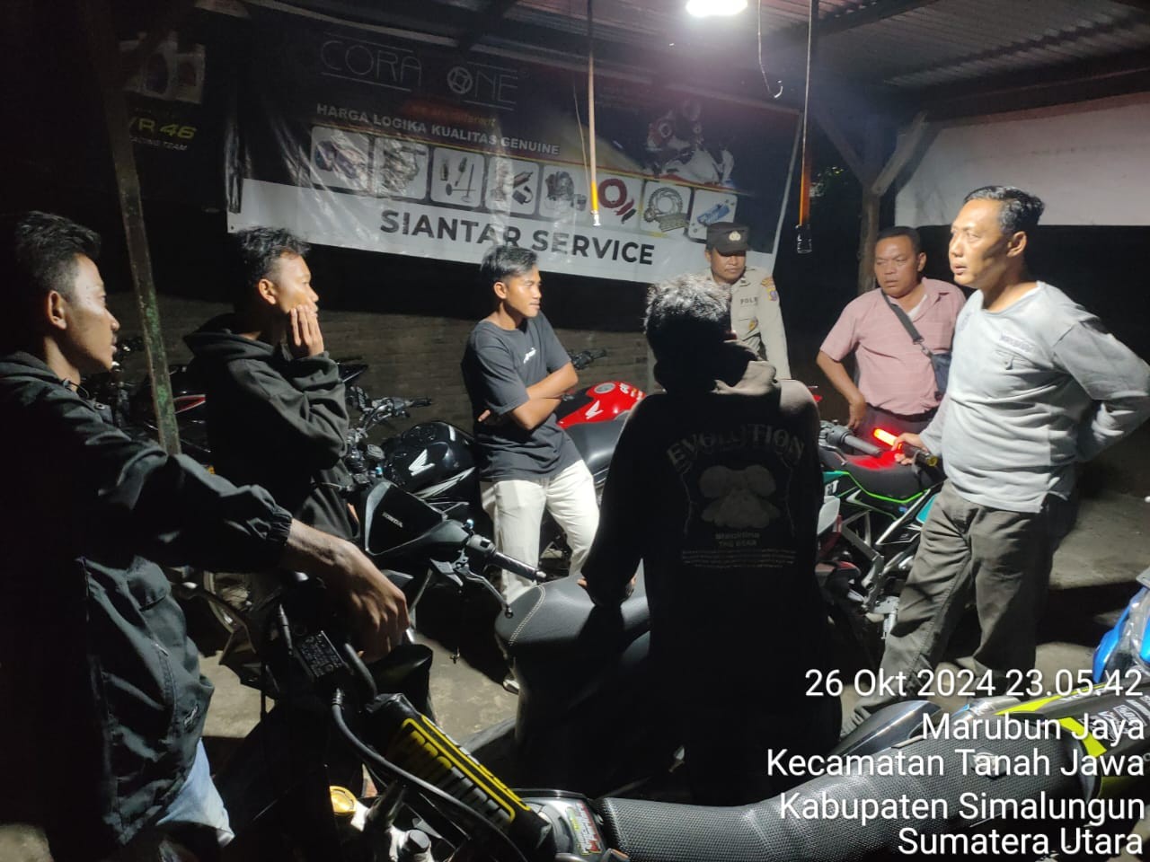 Polsek Tanah Jawa Gelar Blue Light Patrol, Antisipasi Balap Liar dan Jaga Kamtibmas di Malam Hari