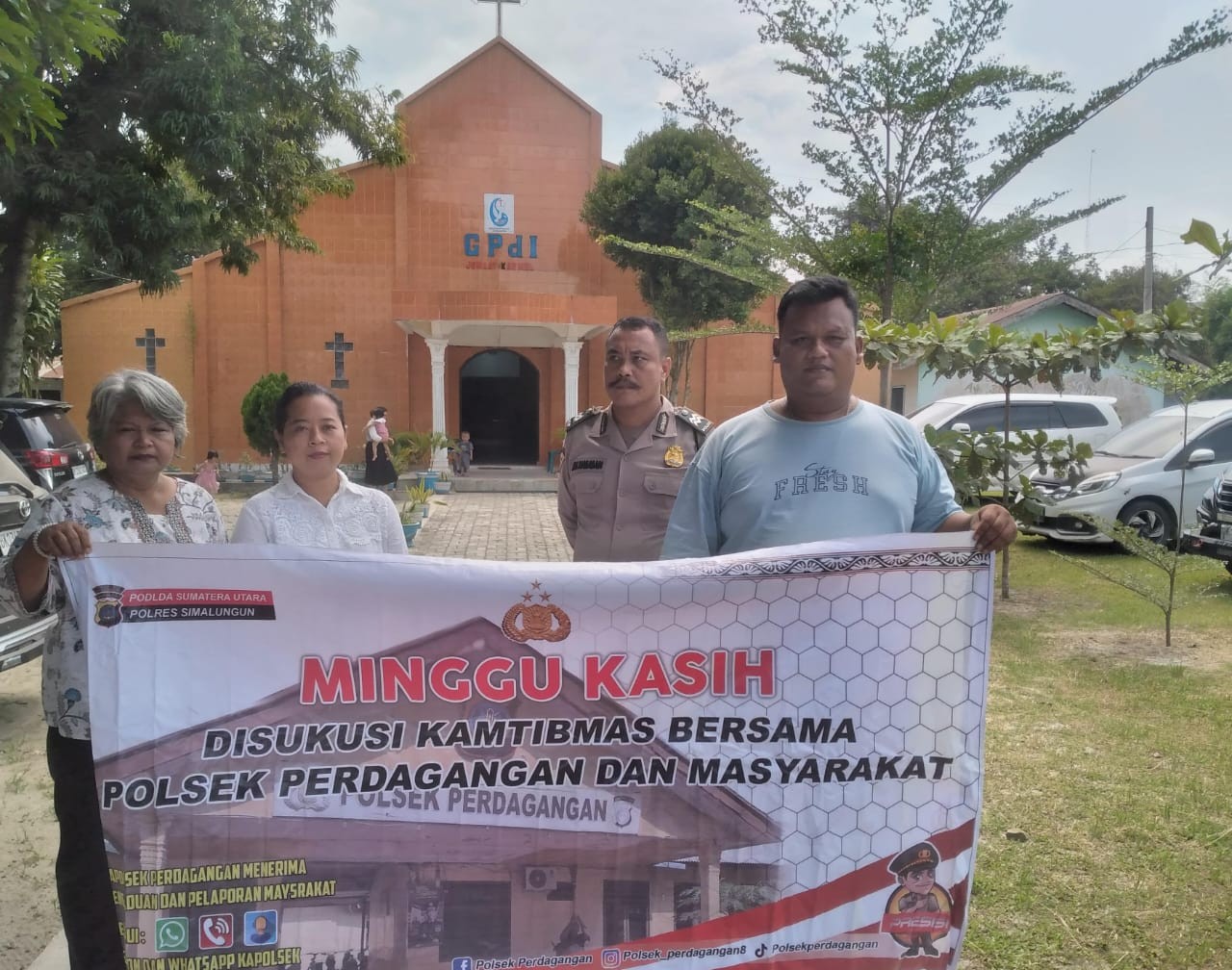 Polsek Perdagangan Gelar  Minggu Kasih dan Amankan Ibadah Minggu di Sejumlah Gereja