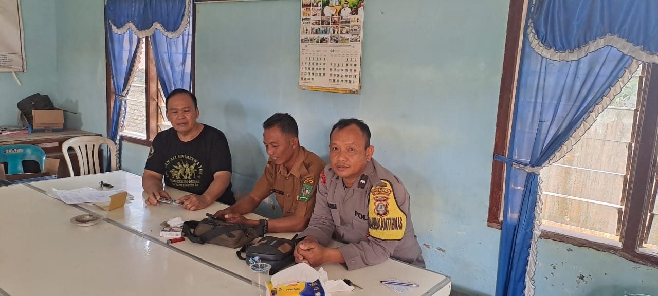 Bhabinkamtibmas Polsek Bosar Maligas Sambang dan Patroli di Kantor Pangulu Nagori Huta Pari, Jaga Ka