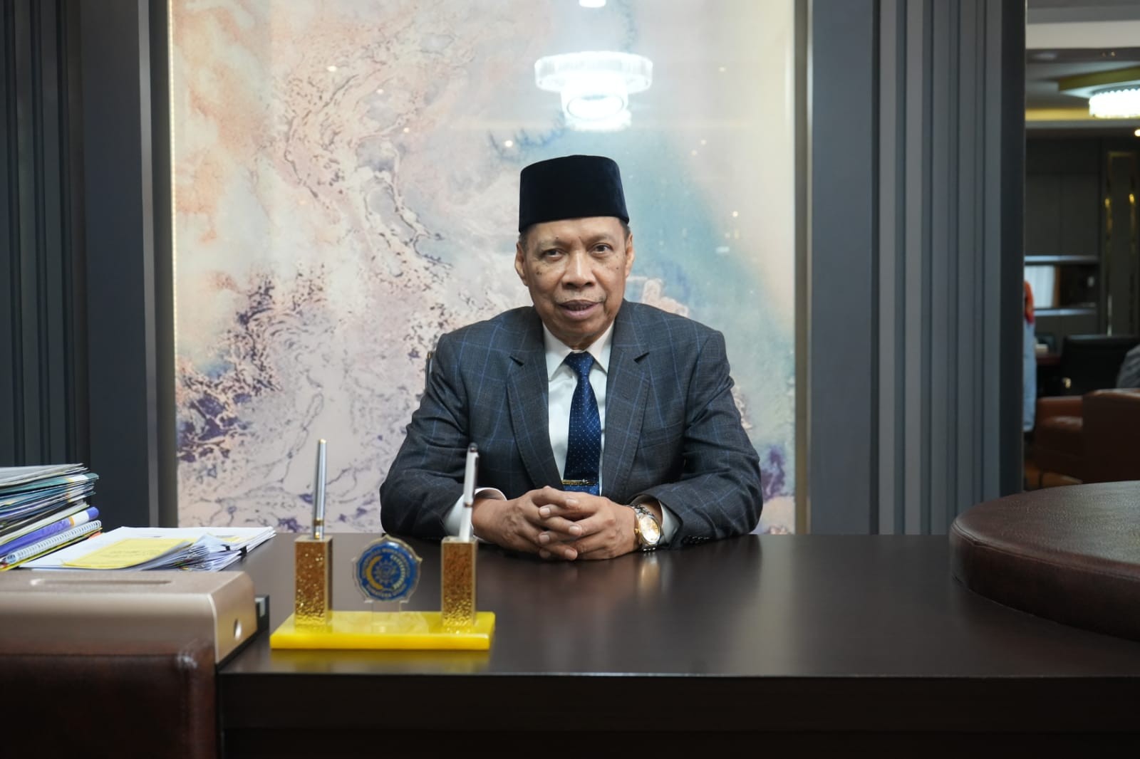 Raih Penghargaan Kompolnas Awards 2024Rektor UMSU Apresiasi Kapolda Sumut Komjen Pol Agung Setya Ima